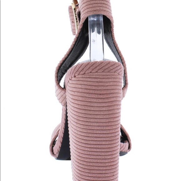 NWB pink heels - Picture 3 of 3